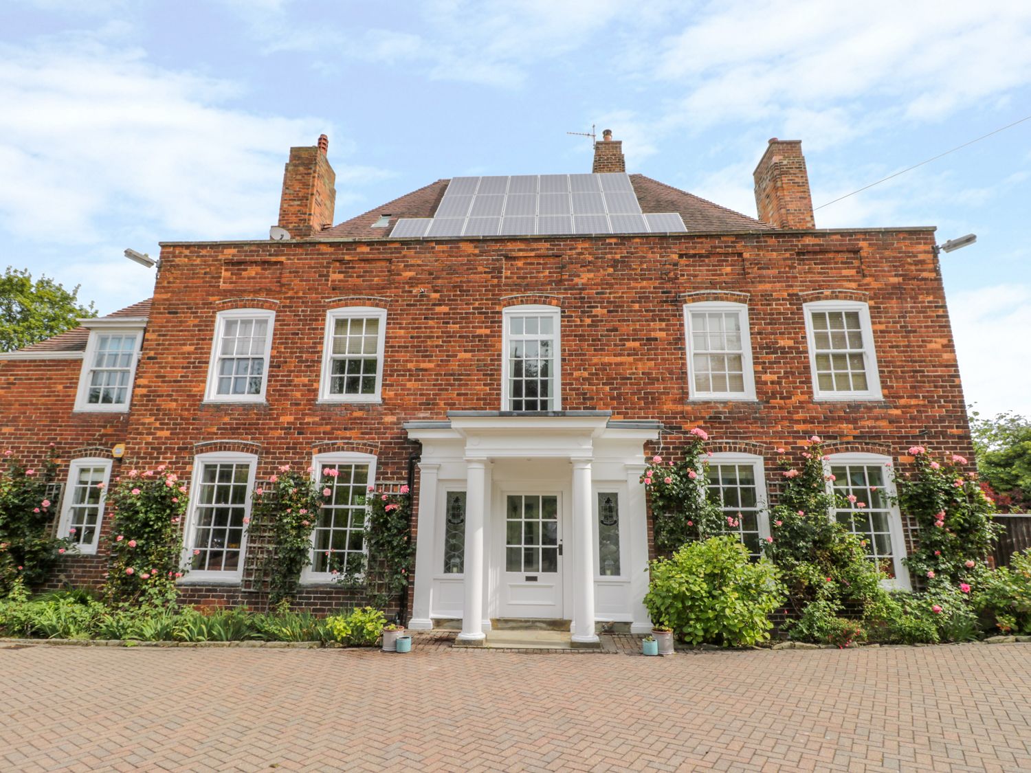 The Manor House Image 1