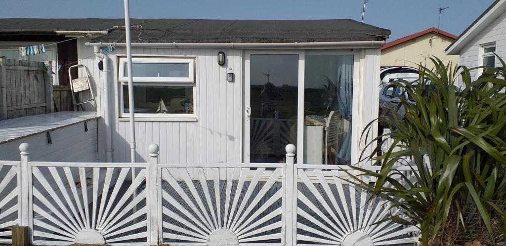 The Sun Trap @ Bridlington's Bed & Bowl Beach Breaks Image 4