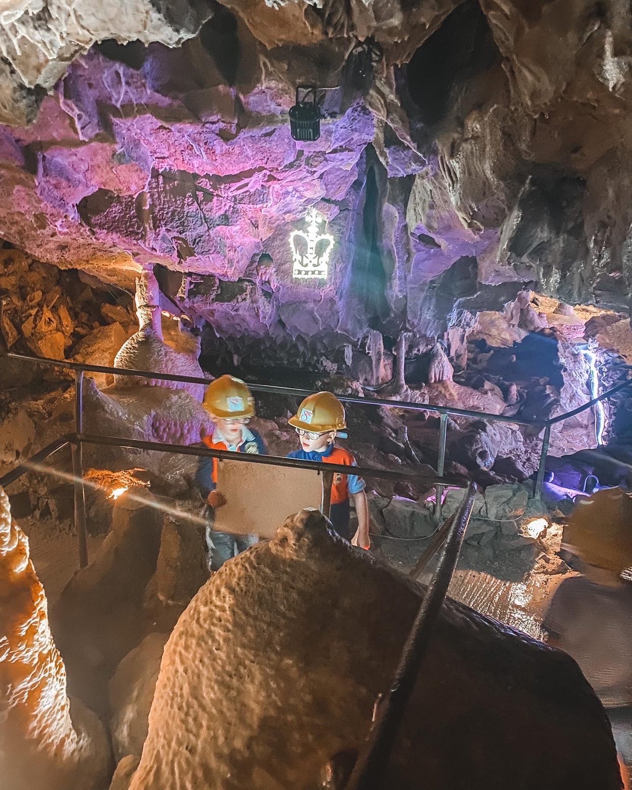 Stump Cross Caverns