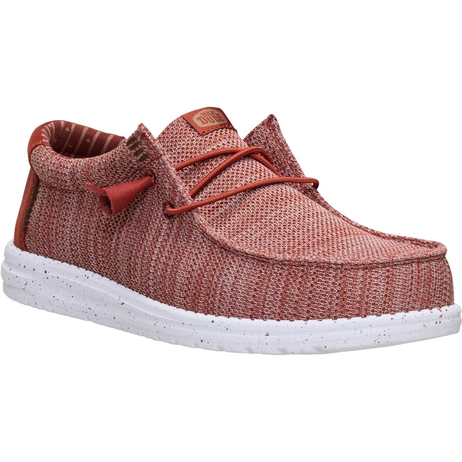 Men's slip-on sneaker in a red and white knit fabric with a textured pattern, featuring elastic laces, a cushioned sole, and a lightweight design for comfort.