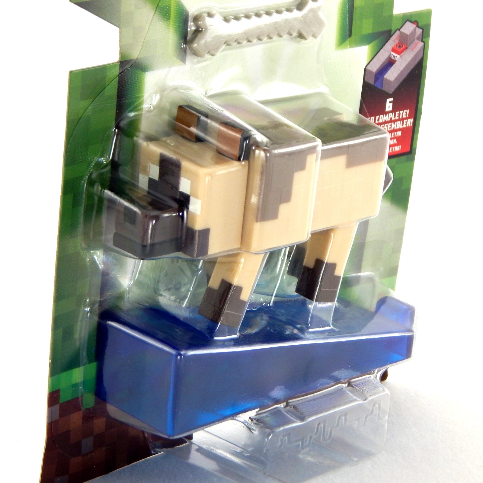 Minecraft Redstone Chestnut Wolf Figure with Building Piece - image 3
