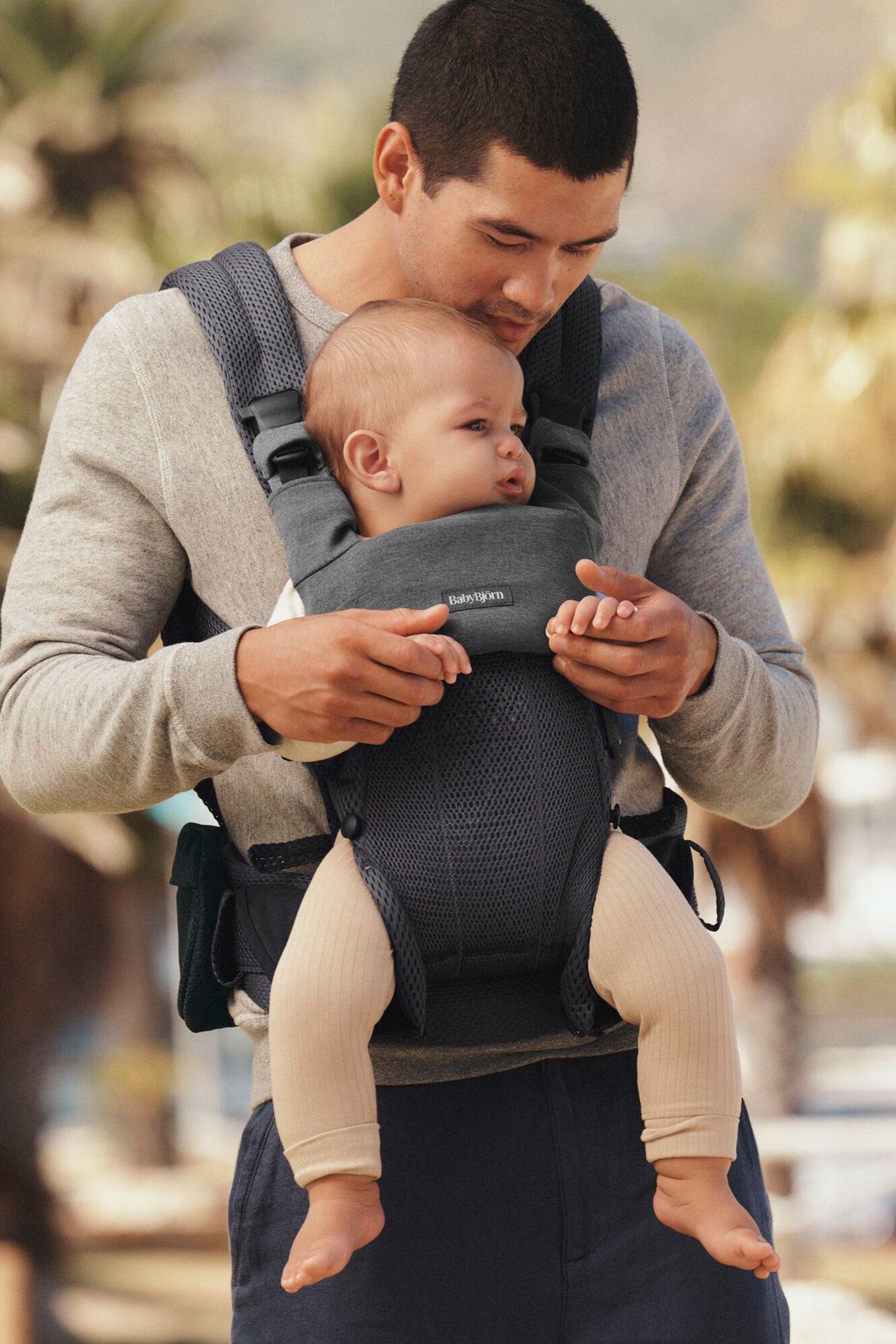 BabyBjörn Jersey Bib for Harmony - Dark Grey (2025) - image 2