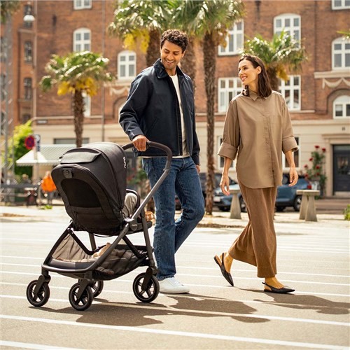 Nuna SWIV Stroller- Caviar - image 2