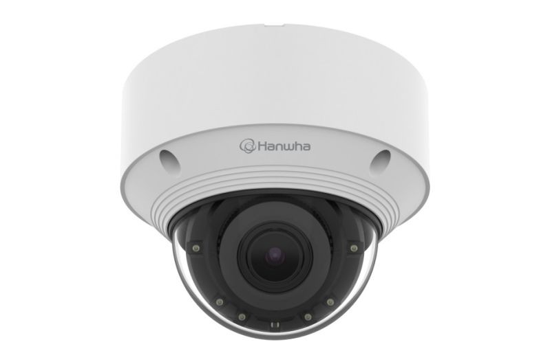 White, dome-shaped surveillance camera with a black lens, featuring a motorized varifocal lens, infrared capabilities for 40m, and IP66 IK10 vandal resistance.