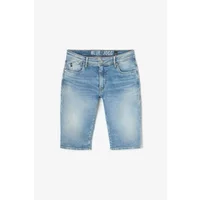 Light blue denim shorts with faded detailing, five pockets, and belt loops by Le Temps des cerises.