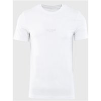 White Guess T-shirt, XL, with subtle front logo, short sleeves, and crew neckline.