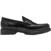 Black leather loafers Kleman Cotteur B2 with moc toe stitching and chunky rubber sole.