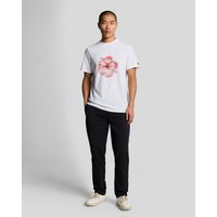 Jet black Lyle & Scott men's straight leg chinos with side pockets, button closure, and belt loops.
