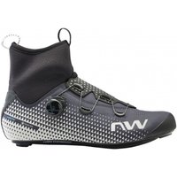 Black and gray Northwave Celsius R Arctic GTX cycling shoe with high ankle cuff and BOA dial closure.