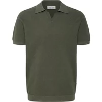 Olive green short-sleeve polo shirt with a classic collar and ribbed hem by Casual Friday Mateo.