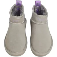 Beige winter boots for girls by Pepe Jeans with plush lining and purple pull tabs.