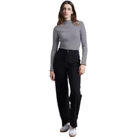 Black women’s straight leg trousers with high waist, paired with a gray long-sleeve turtleneck top.