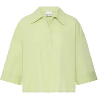 Light green Ichi IHLuanne women's blouse with wide three-quarter sleeves and a pointed collar.