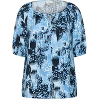 Blue and black patterned women's blouse with short sleeves and a round neckline by KAFFE Curve Aliana.