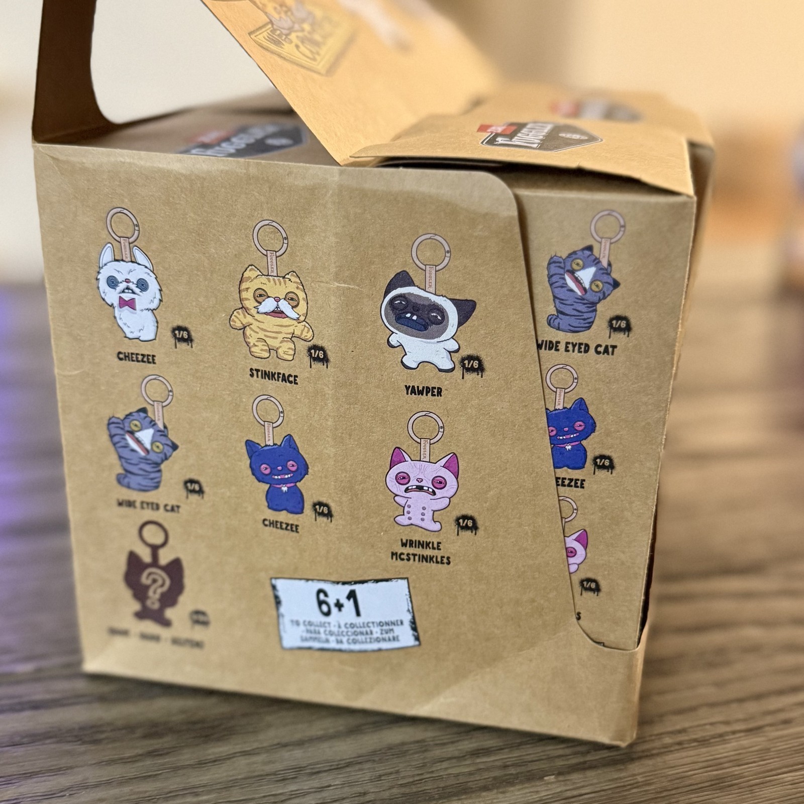 Fuggler Alley Cats Keyring by ZURU (Styles Vary) - image 5