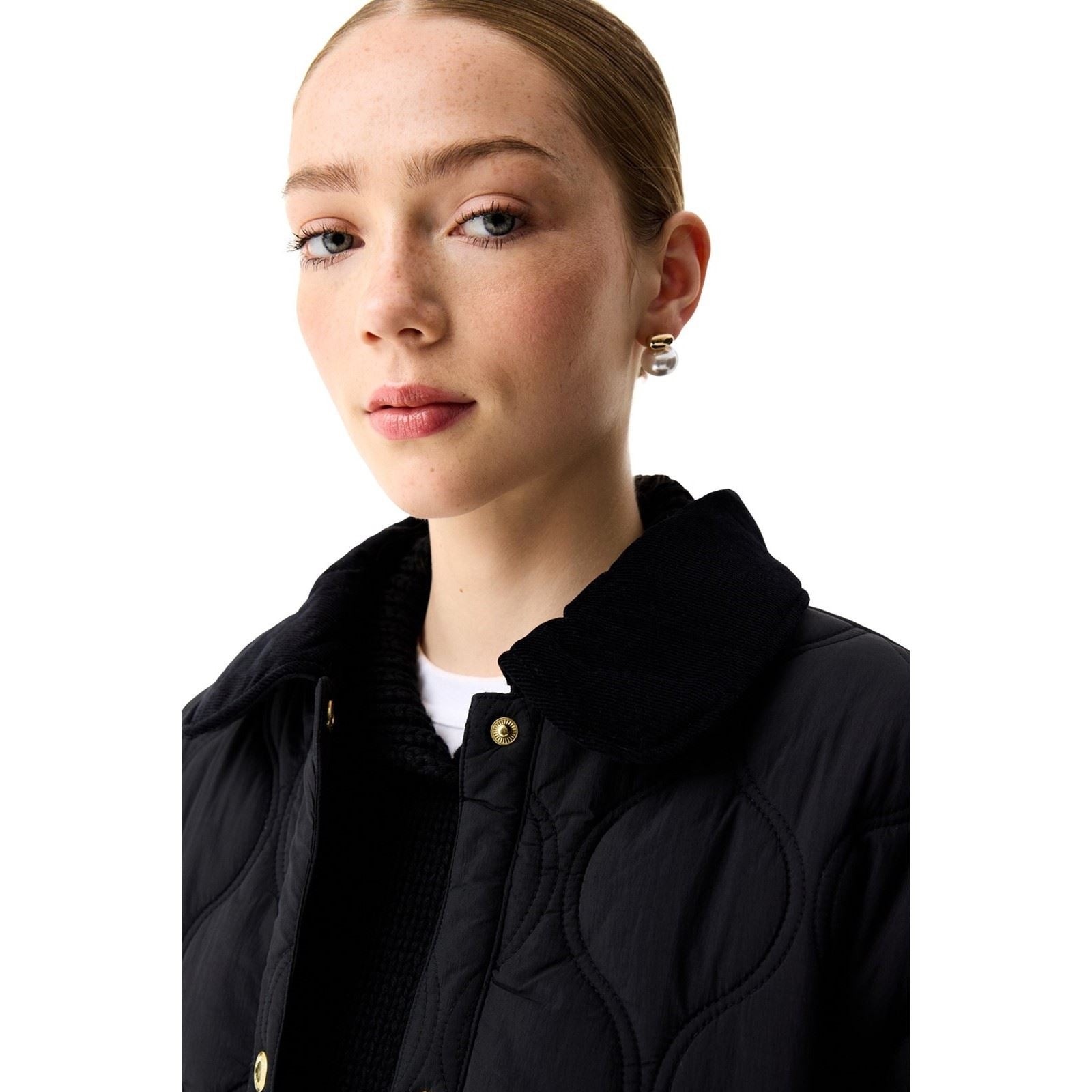 Hunter Witton Quilted Shacket Women's Black Quilted Jackets - image 4