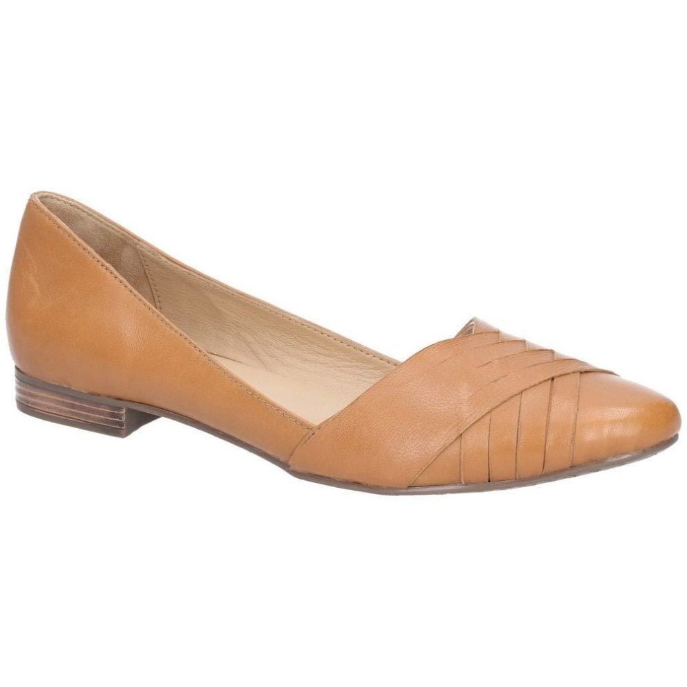 Tan leather ballerina shoes featuring a flat heel, a sleek design, and a pleated toe detail, perfect for casual or semi-formal wear.