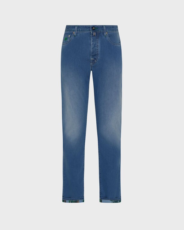 Men's blue denim pants by Vilebrequin, featuring five pockets, a classic fit, and a subtle palm design on the pocket, size 40.
