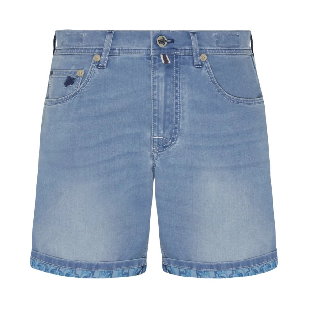 Light blue denim Bermuda shorts featuring a turtle pattern along the hem, with a classic five-pocket design and a button closure, size 32.