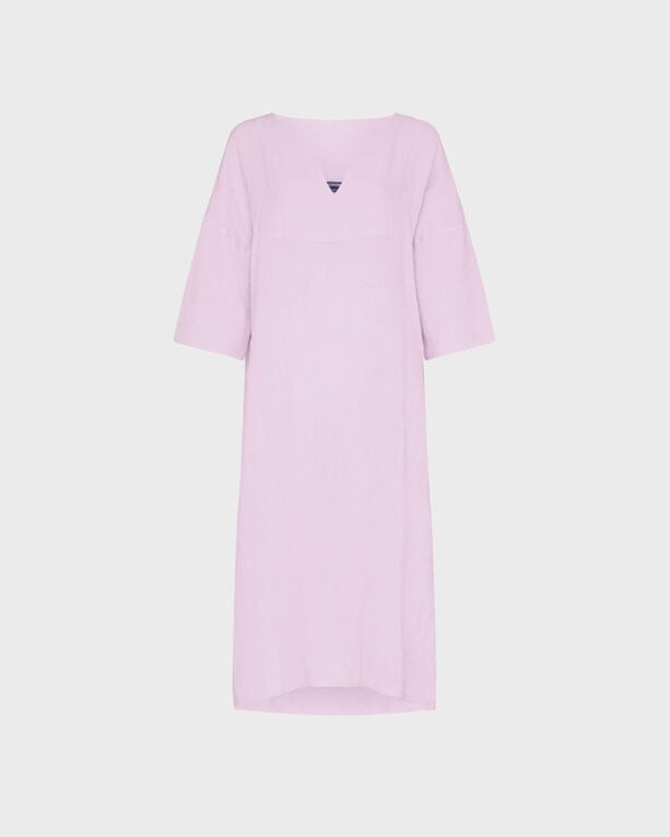 Light purple linen kaftan with a square neckline and three-quarter sleeves, featuring a relaxed fit and a knee-length design, labeled as size L/XL by Vilebrequin.