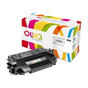 Magenta toner cartridge by Armor, model K15858OW, displayed beside a colorful box featuring the brand logo and product details.