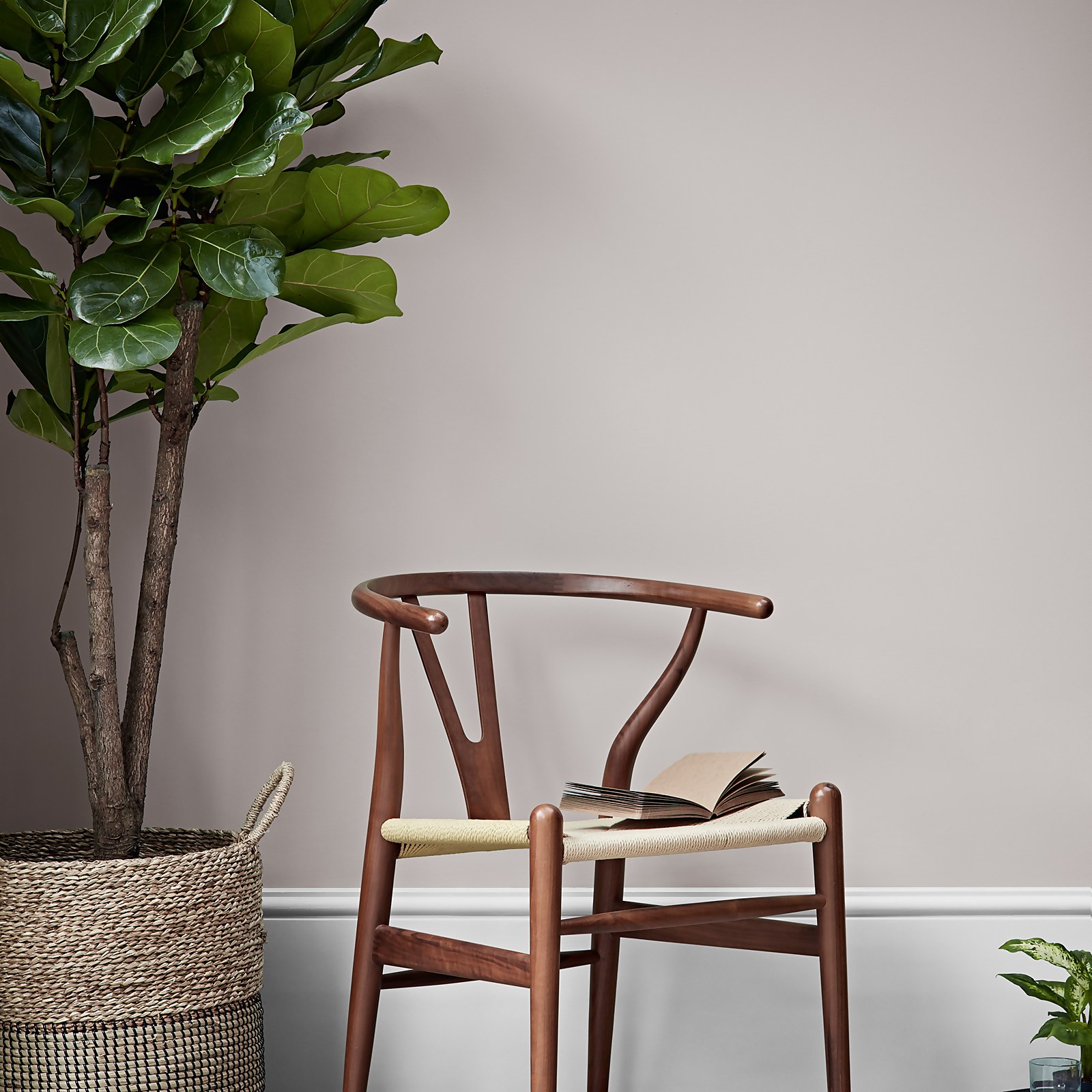 Crown Walls and Ceilings Matt Emulsion Paint, Soft Touch 40ml Sample - image 3