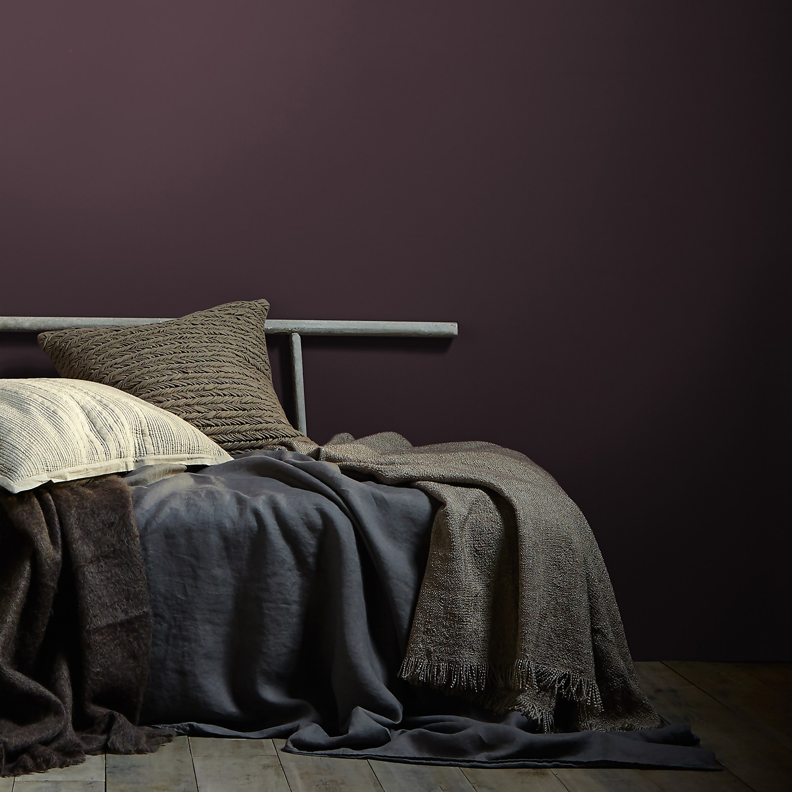 Crown Walls & Ceilings Ruby Chocolate Matt Emulsion Paint 2.5L - image 2