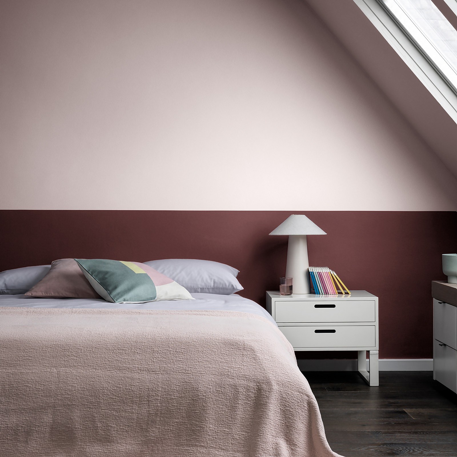Crown Walls & Ceilings Winter Cherry Mid Sheen Emulsion Paint 2.5L - image 2