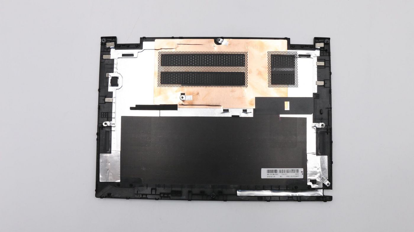 Lenovo Lpop Oom Cse Ssemly features a sleek black base with metallic components, showcasing copper heat sinks and a smooth surface, designed for efficient thermal management.