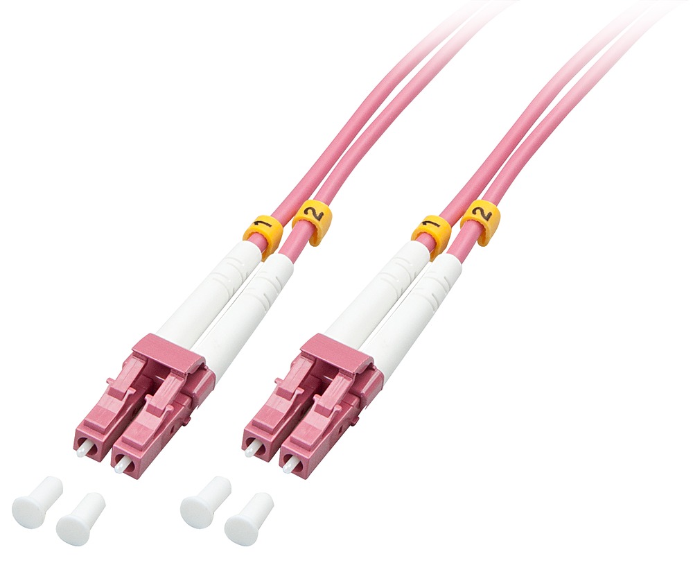 Lindy 15m LC-LC OM4 50/125 fibre optic patch cable in pink with two LC connectors, featuring white housings and yellow identification rings, accompanied by three protective caps.