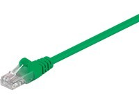 Green 7.5-meter Cat5e U/UTP networking cable with a clear plastic connector, featuring a flexible design suitable for various networking applications.