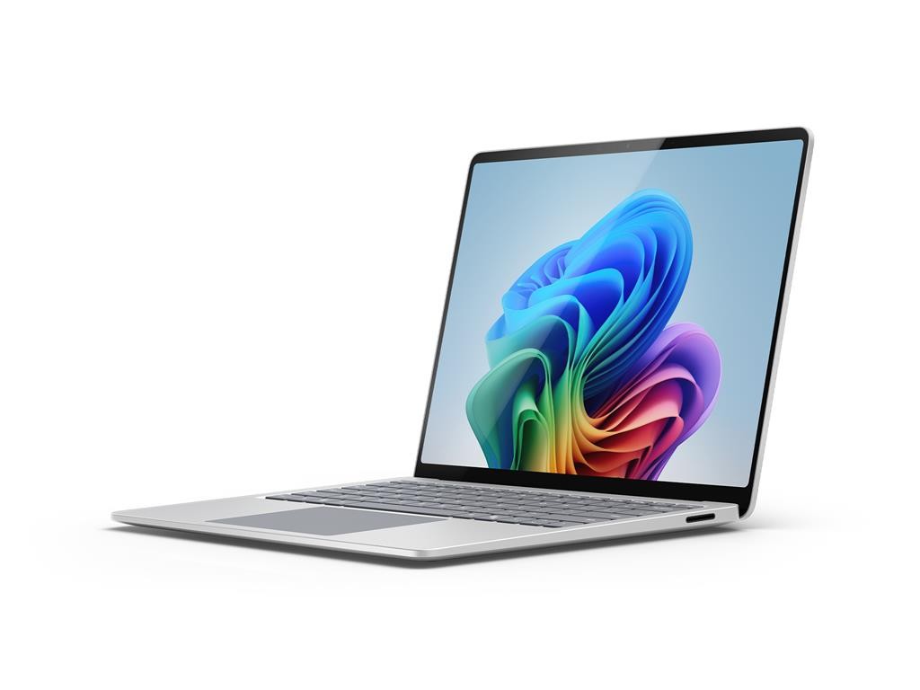 Microsoft Surface Laptop 7 Copilot+ PC Snapdragon 35 cm (13.8") Touchscreen 16 GB LPDDR5x-SDRAM 1 TB SSD Wi-Fi 7 (802.11be) Windows 11 Pro Platinum - image 3