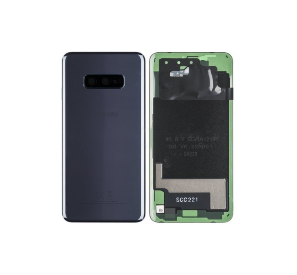 Samsung Cover in dark blue, made of durable material, featuring precise cutouts for camera and ports, with a sleek design for enhanced protection.