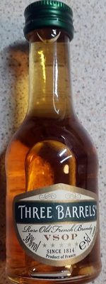 Miniature bottle of Three Barrels V.S.O.P. Brandy, 5 cl, featuring a green cap, amber liquid, and a label with elegant script and decorative elements.