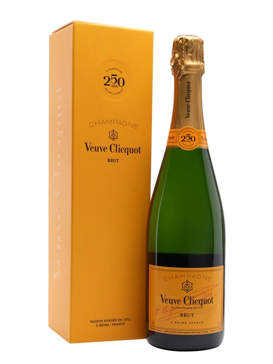 Veuve Clicquot Veuve Clicquot Yellow Label Champagne with Gift Box, 75 Cl
