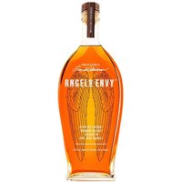 Amber Angel's Envy Kentucky Straight Bourbon Whiskey 70cl bottle with wing design and wooden cap.