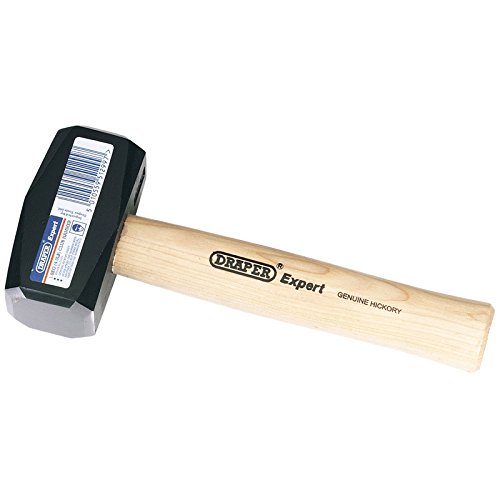 Draper Expert 51299 club hammer featuring a black steel head and a genuine hickory wood handle, weighing 1.8kg (4lb) with branding on the handle.