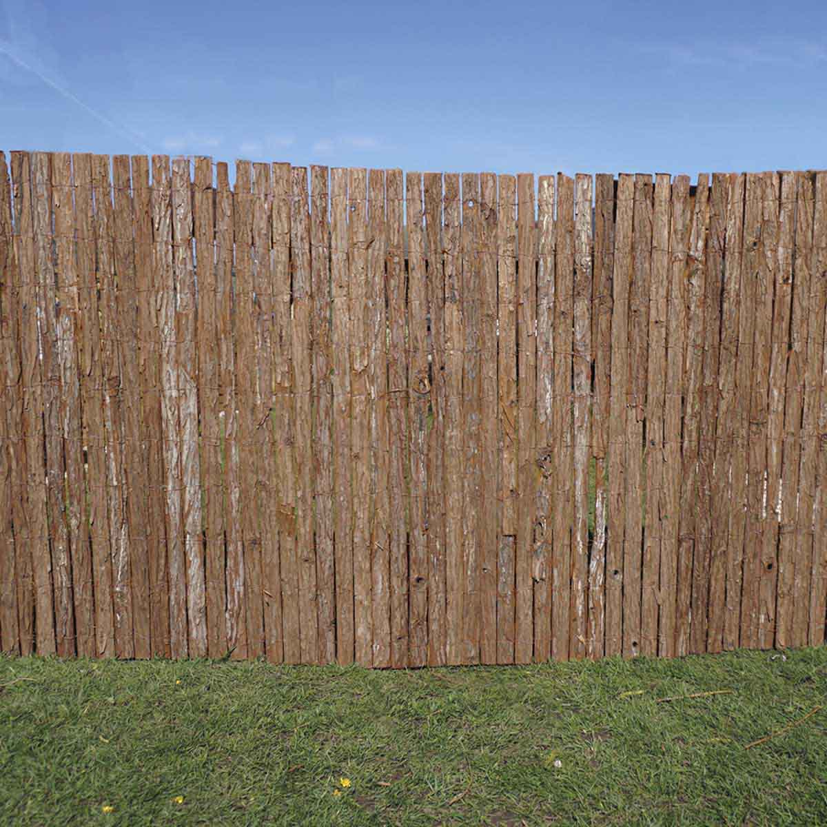 Brown bark screen roll made of natural wood, featuring vertical slats with a rustic texture, ideal for garden privacy or decorative fencing.