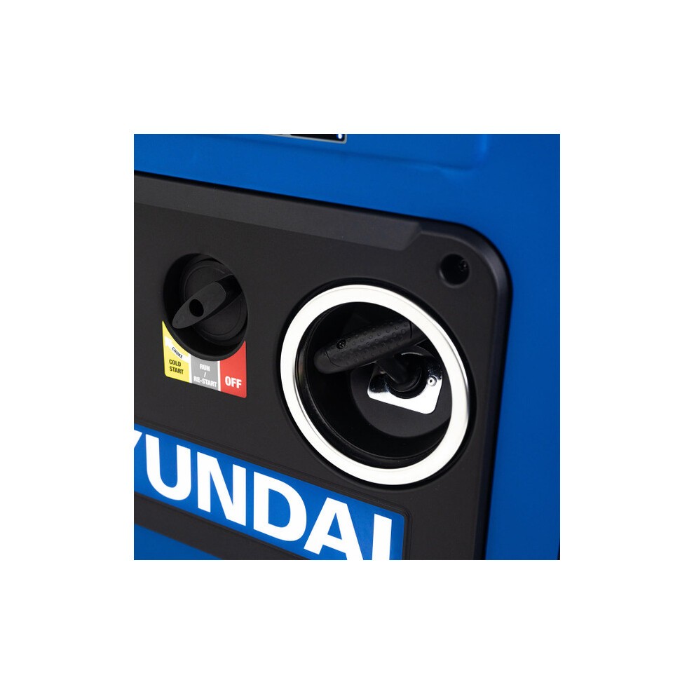 Hyundai 2200W / 2.2kW Petrol Inverter Generator, Electric Start, Pure Sine Wave Output, Lightweight, Quiet Running - image 3