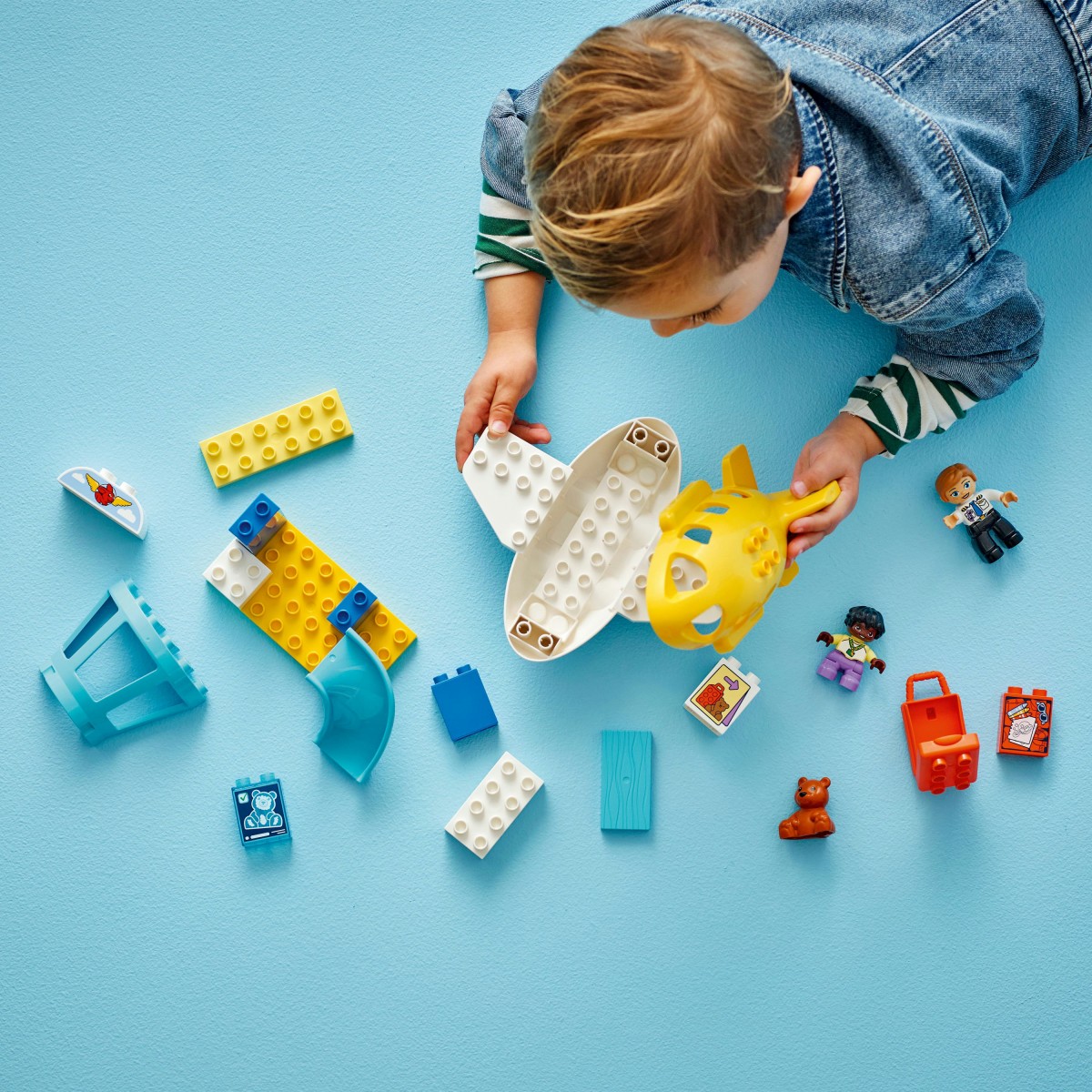 LEGO Duplo First Time at the Airport Construction Set 10443 - image 4