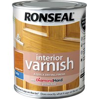 Ronseal 750ml can of quick dry satin interior varnish in antique pine with wood door image and Diamond Hard protection label.