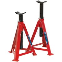 Red Sealey AS5000M axle stands with adjustable black support columns and safety pins.
