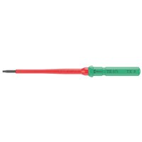 Wera Kraftform Kompakt 67 I VDE screwdriver with red insulated shaft and green ergonomic handle.