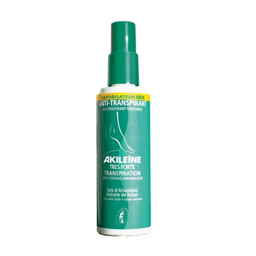 Green spray bottle with a white label featuring the Akileine logo, highlighting "Antiperspirant Footspray" and "Très Forte Transpiration," designed for strong perspiration control.