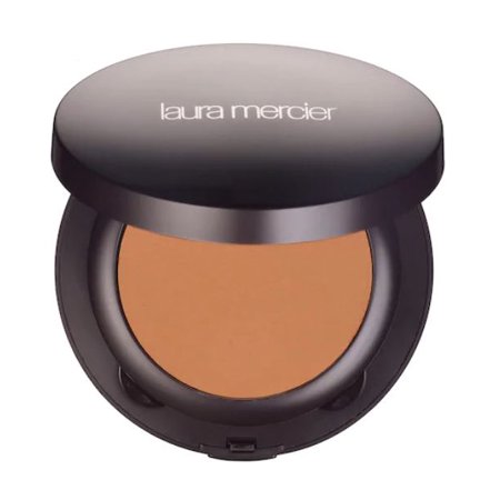 Laura Mercier Smooth Finish Foundation Powder in a sleek black compact, featuring a smooth, warm-toned powder inside, ideal for a flawless finish.