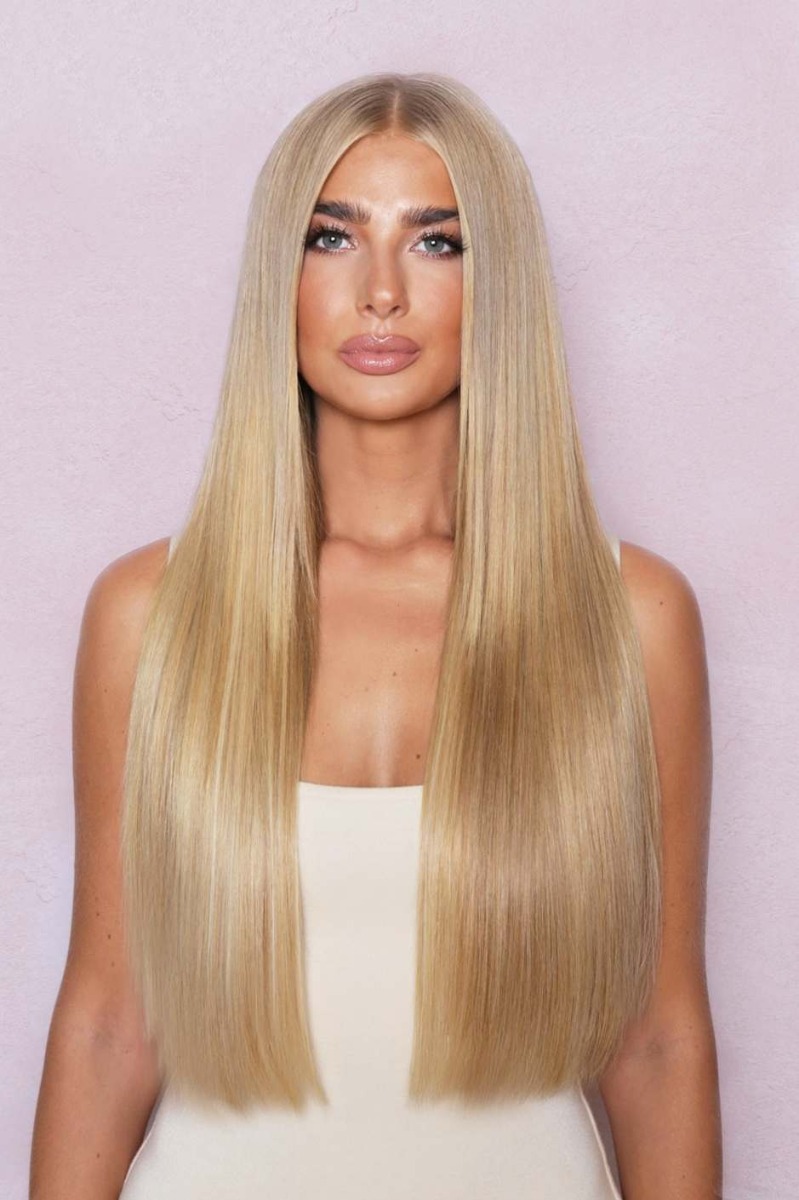 Luxury 22" human hair extensions in a 250g 5-piece set, featuring a mixed auburn color (26/30) with a smooth, sleek finish, ideal for adding volume and length.