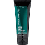 Green tube of Matrix Total Results Dark Envy Red Neutralization Toning Hair Mask, 6.8 oz, featuring sleek design and bold white text on the front.