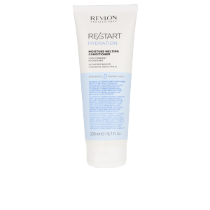 White tube with a light blue label, featuring "Revlon Professional" and "Re/Start Hydration" prominently, containing 200 ml of moisturizing balm for hair care.