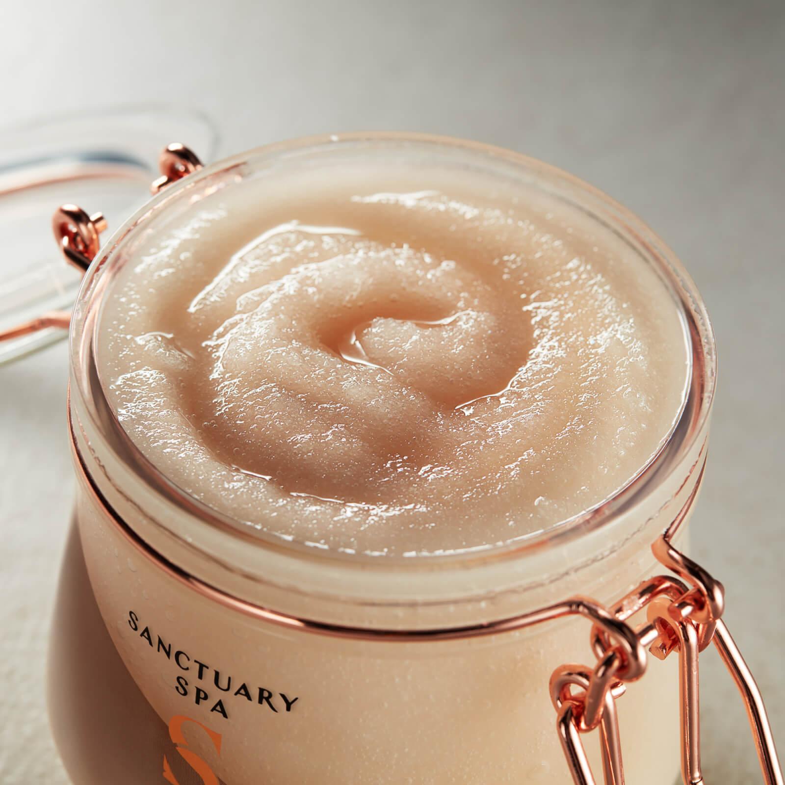 Sanctuary Spa Salt Scrub 650g - image 2