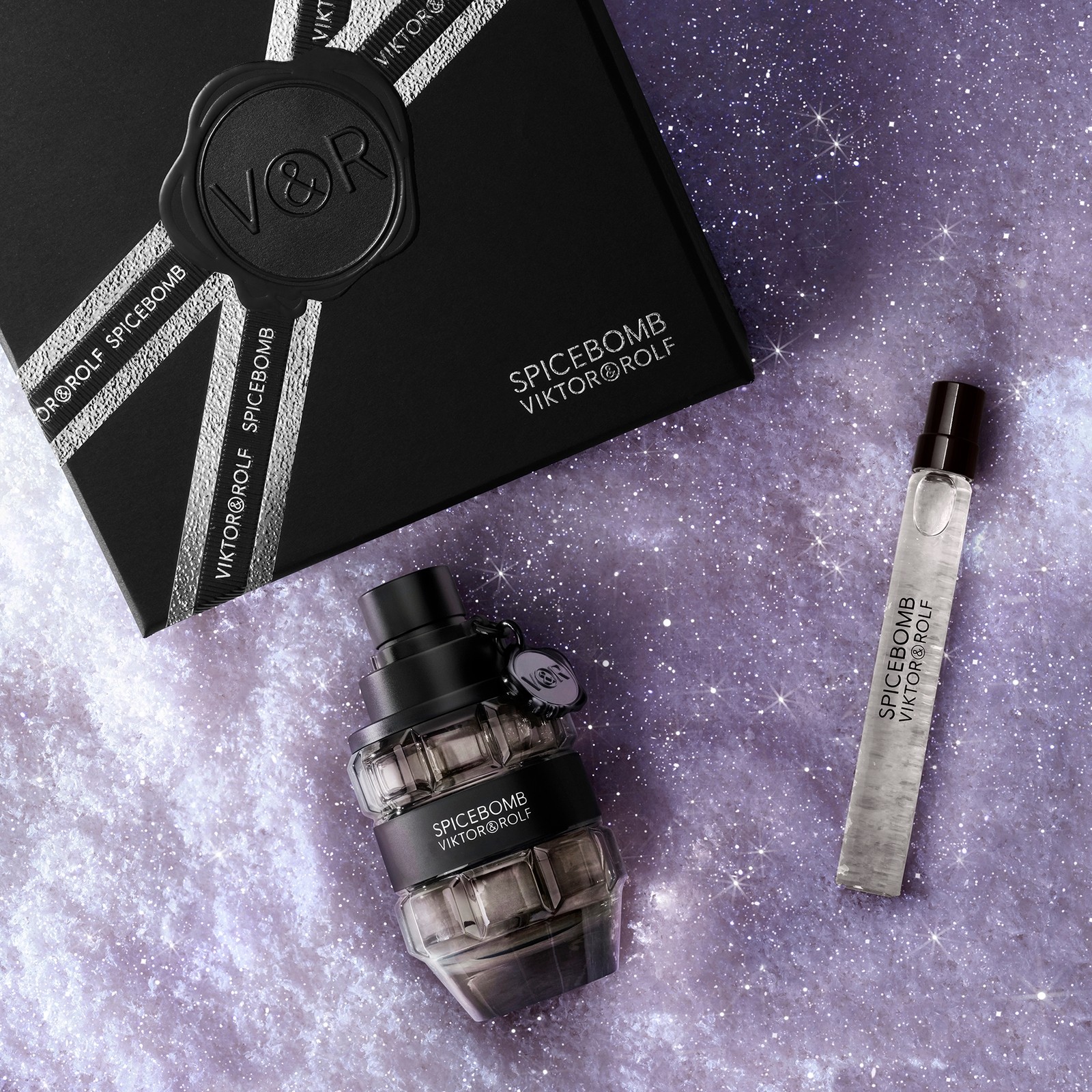 VIKTOR&ROLF Spicebomb Eau De Toilette Gift Set 50ml - image 3